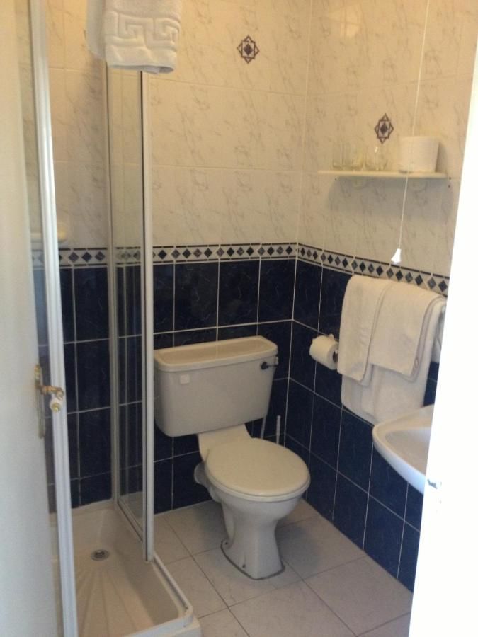 Отели типа «постель и завтрак» Danabel B&B Кинсейл-33